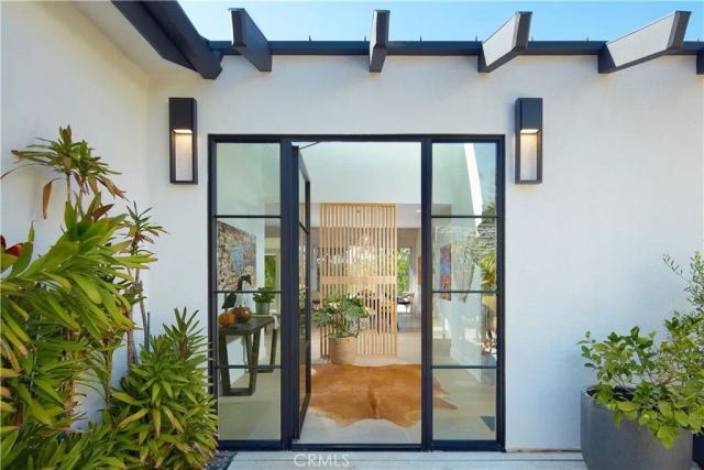 22 Cherry Hills Lane, Newport Beach, CA 92660