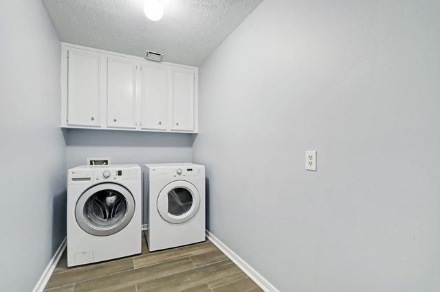 7403 Manor Bridge Court, Houston, TX 77095