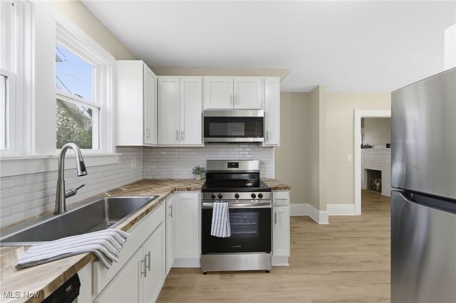 536 Yale Avenue, Barberton, OH 44203