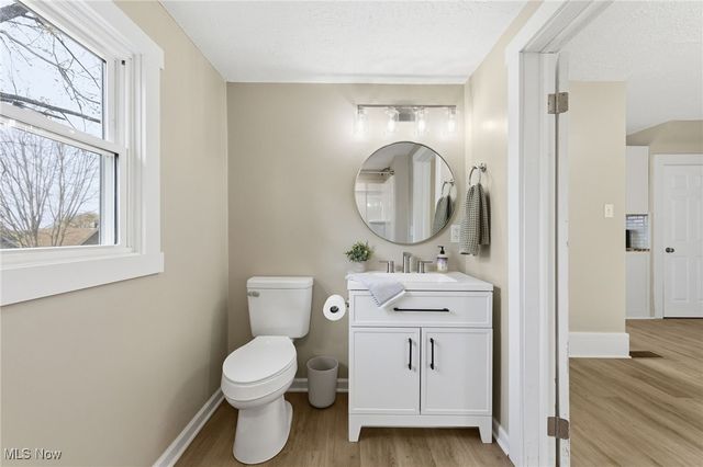 536 Yale Avenue, Barberton, OH 44203