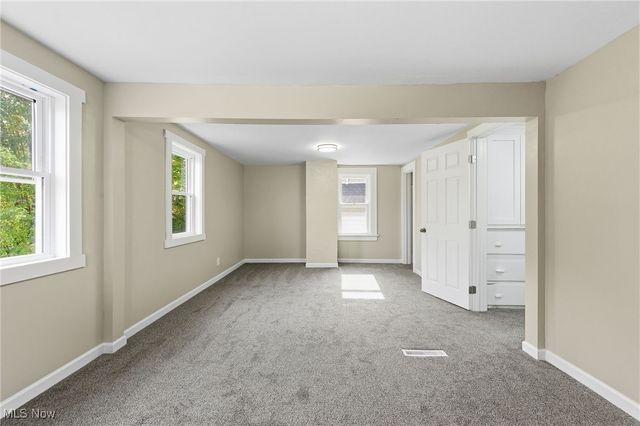 536 Yale Avenue, Barberton, OH 44203