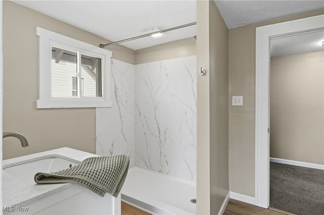 536 Yale Avenue, Barberton, OH 44203