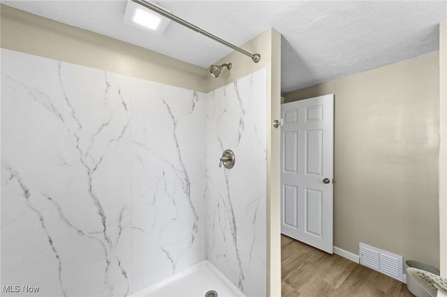 536 Yale Avenue, Barberton, OH 44203