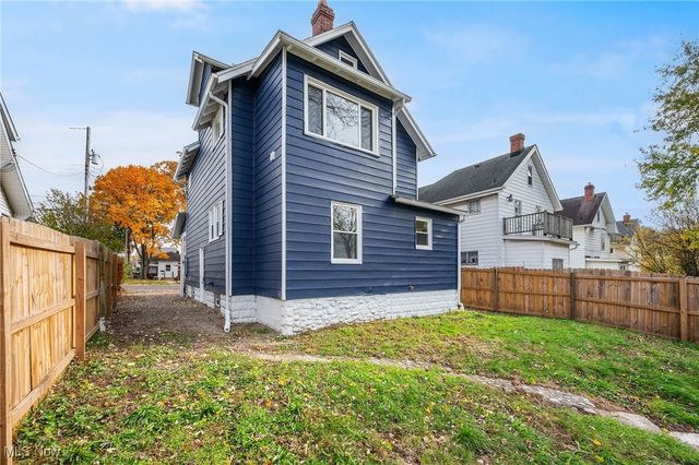 536 Yale Avenue, Barberton, OH 44203