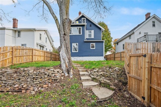 536 Yale Avenue, Barberton, OH 44203