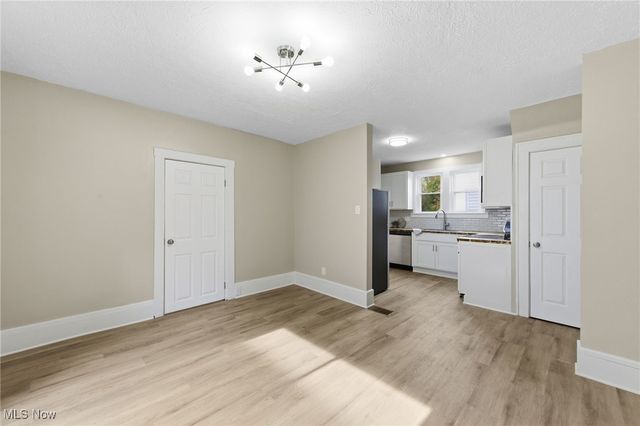 536 Yale Avenue, Barberton, OH 44203