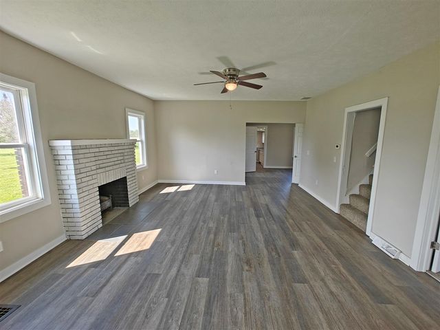31532 M 62, Dowagiac, MI 49047