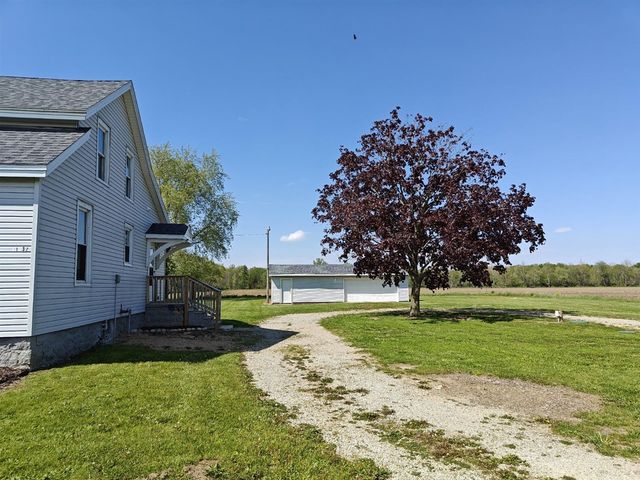 31532 M 62, Dowagiac, MI 49047