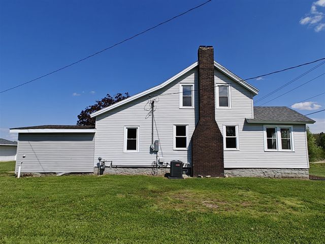 31532 M 62, Dowagiac, MI 49047