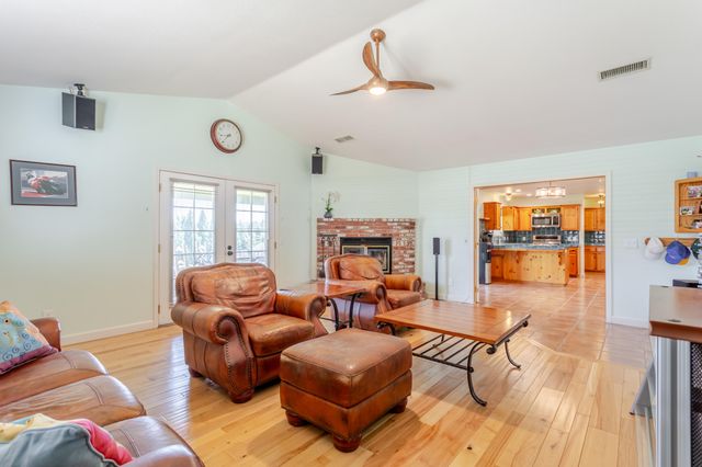 155 Eagle Creek Court, Atascadero, CA 93422