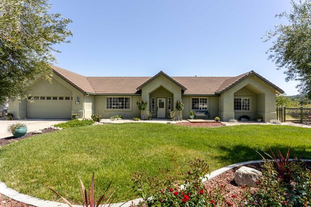 155 Eagle Creek Court, Atascadero, CA 93422