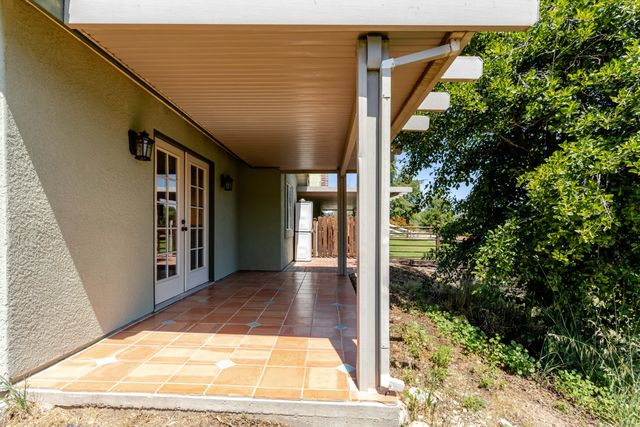 155 Eagle Creek Court, Atascadero, CA 93422