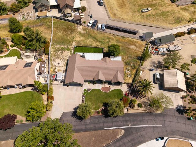 155 Eagle Creek Court, Atascadero, CA 93422