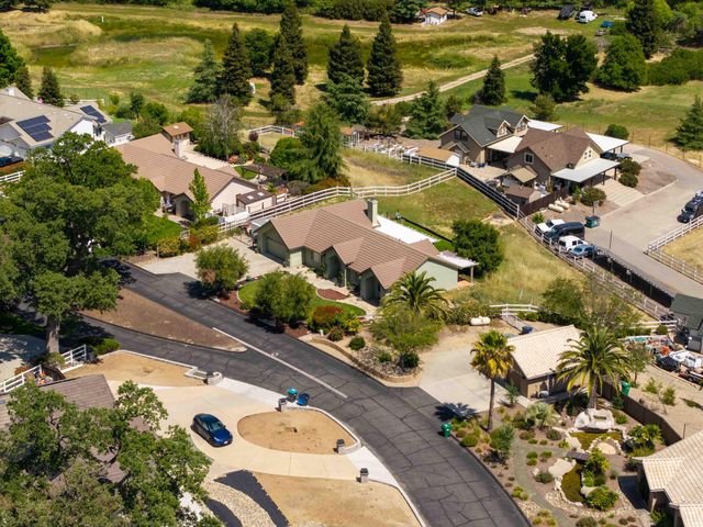 155 Eagle Creek Court, Atascadero, CA 93422
