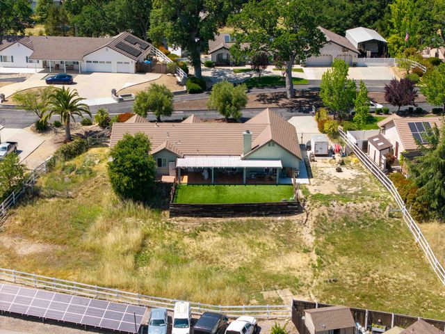 155 Eagle Creek Court, Atascadero, CA 93422