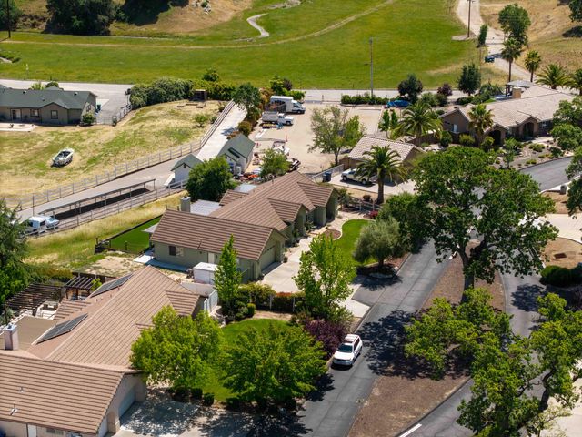 155 Eagle Creek Court, Atascadero, CA 93422