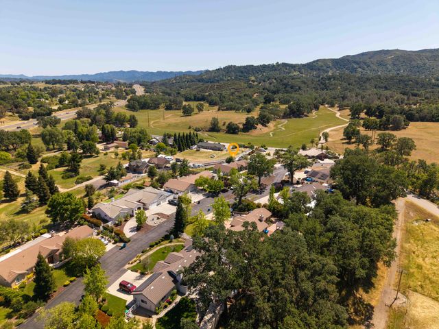 155 Eagle Creek Court, Atascadero, CA 93422
