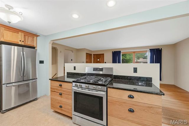 10942 Ridgecrest Drive, St Ann, MO 63074