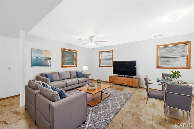 10942 Ridgecrest Drive, St Ann, MO 63074