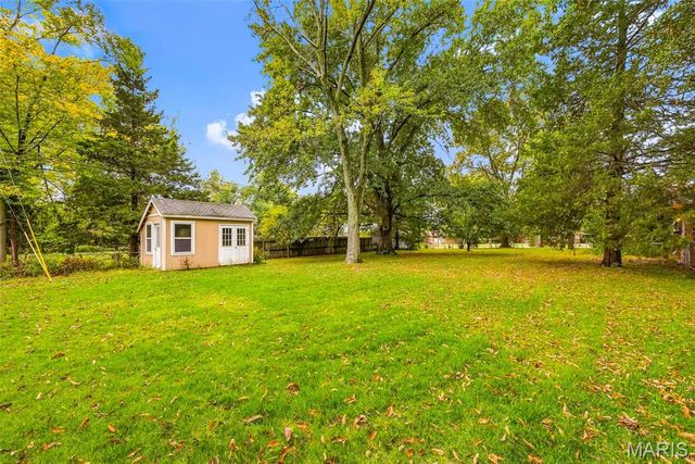 10942 Ridgecrest Drive, St Ann, MO 63074