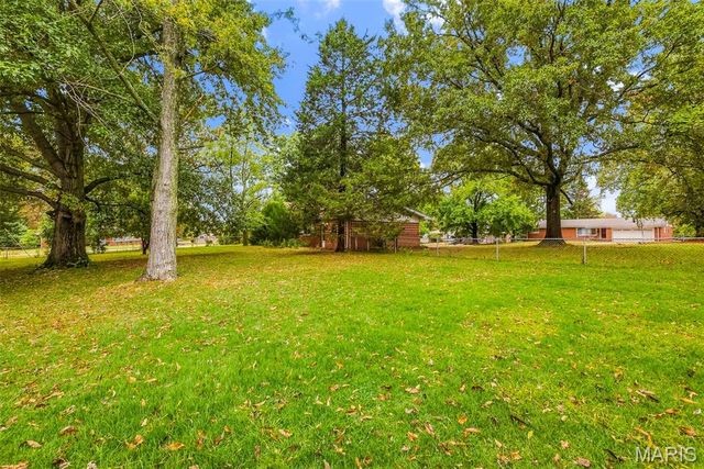 10942 Ridgecrest Drive, St Ann, MO 63074