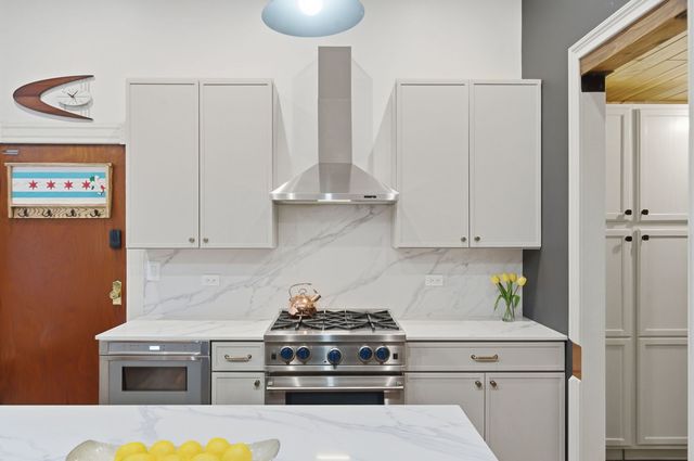 2019 N Sheffield Avenue 103, Chicago, IL 60614