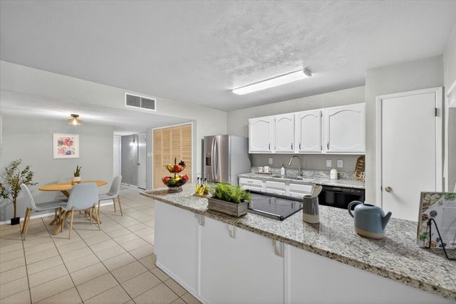 6506 Blackberry Drive, Arlington, TX 76016