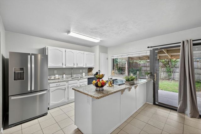 6506 Blackberry Drive, Arlington, TX 76016