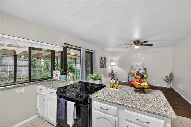 6506 Blackberry Drive, Arlington, TX 76016