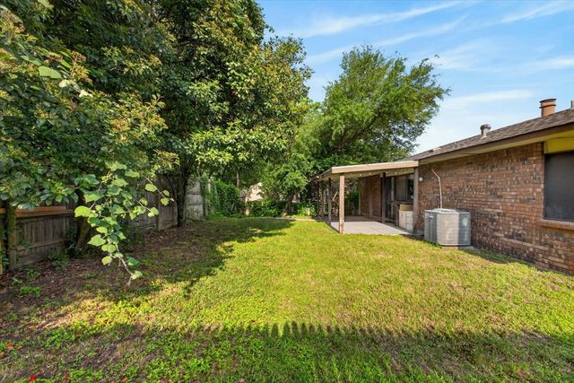 6506 Blackberry Drive, Arlington, TX 76016