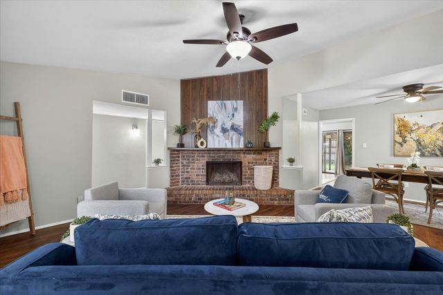 6506 Blackberry Drive, Arlington, TX 76016