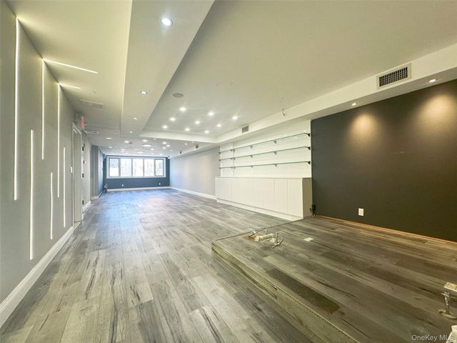 135-20 41ST Avenue 5th FL, Flushing, NY 11354
