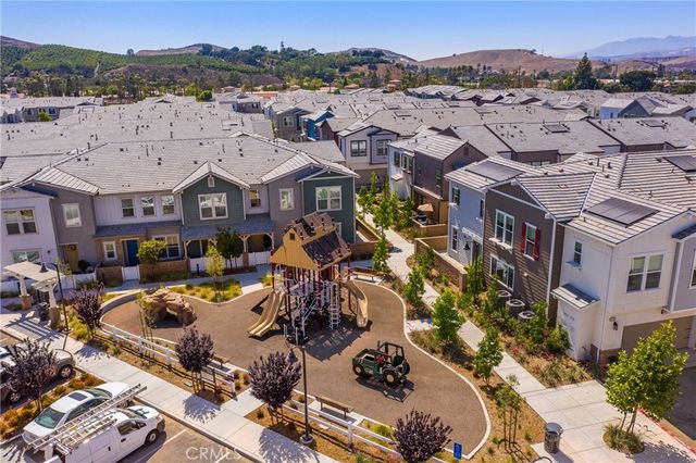 215 Red Brick, Simi Valley, CA 93065
