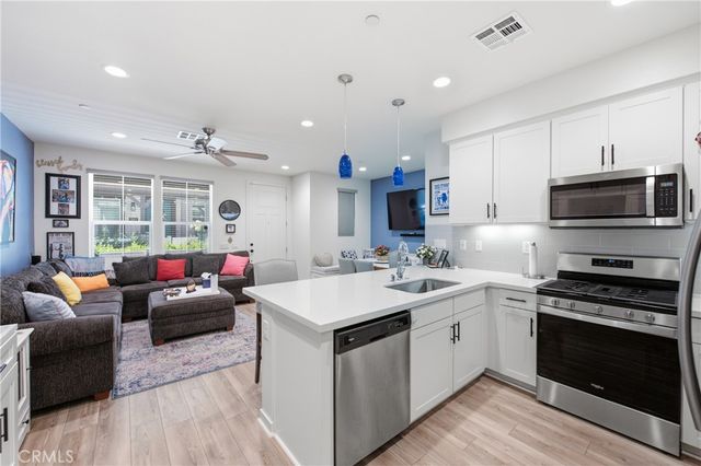 215 Red Brick, Simi Valley, CA 93065