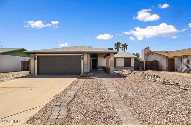 227 W TARO Lane, Phoenix, AZ 85027