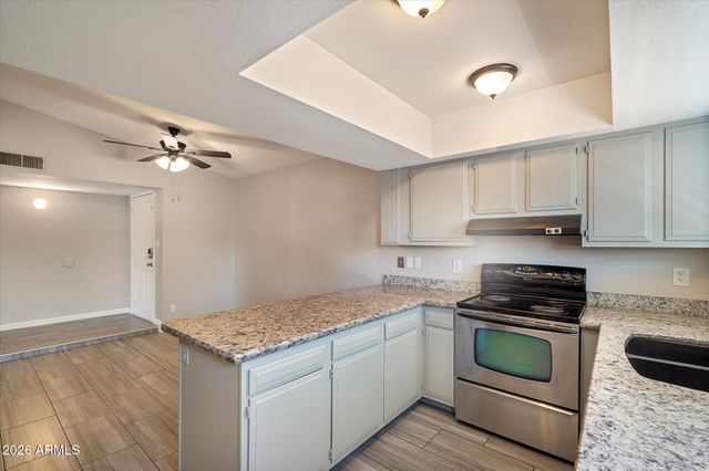 227 W TARO Lane, Phoenix, AZ 85027