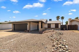227 W TARO Lane, Phoenix, AZ 85027