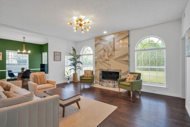 3317 Greenglen Circle, Carrollton, TX 75007