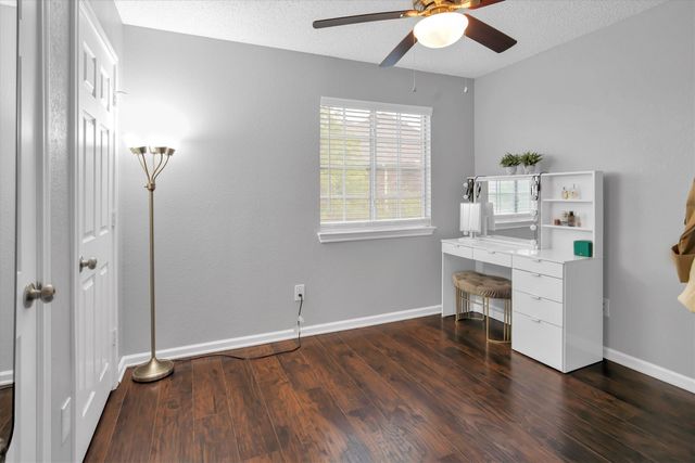 3317 Greenglen Circle, Carrollton, TX 75007