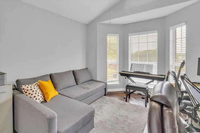 3317 Greenglen Circle, Carrollton, TX 75007