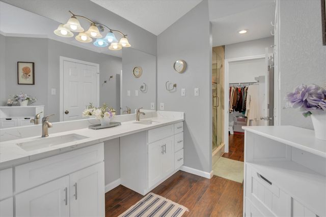 3317 Greenglen Circle, Carrollton, TX 75007