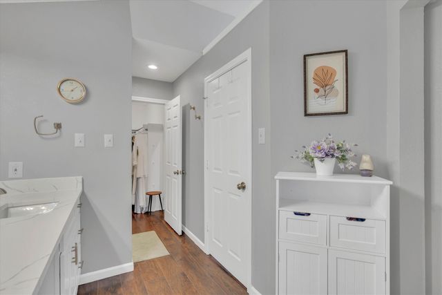 3317 Greenglen Circle, Carrollton, TX 75007