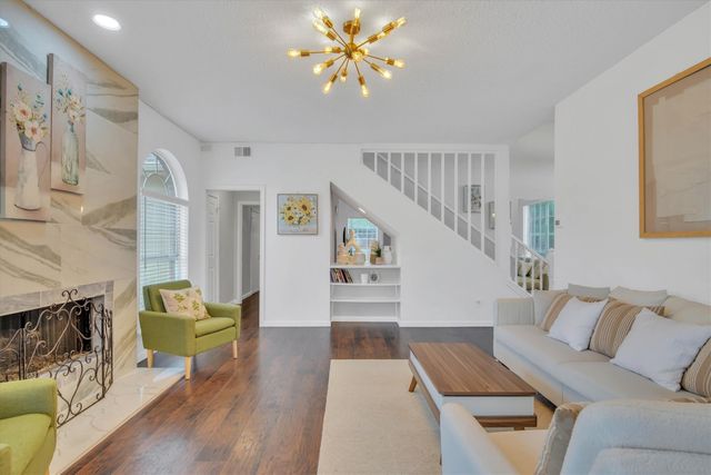 3317 Greenglen Circle, Carrollton, TX 75007