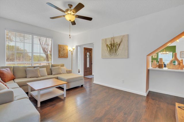 3317 Greenglen Circle, Carrollton, TX 75007