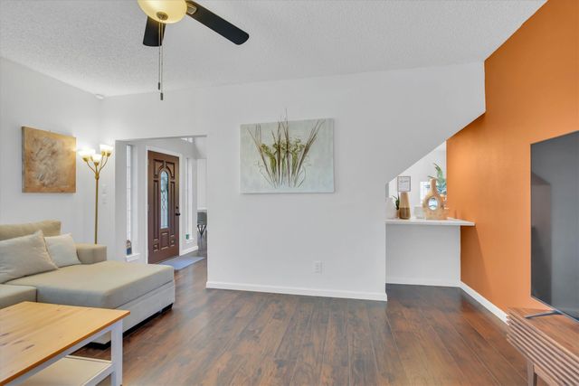 3317 Greenglen Circle, Carrollton, TX 75007