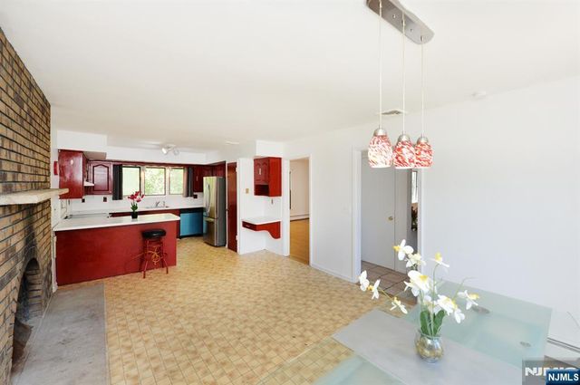 203 Mountain Avenue, Hawthorne, NJ 07506