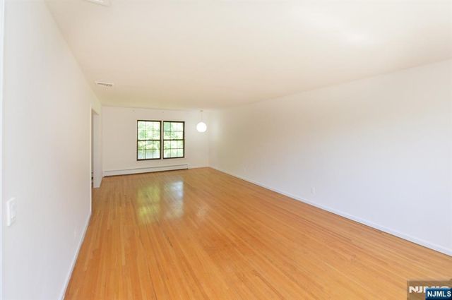203 Mountain Avenue, Hawthorne, NJ 07506