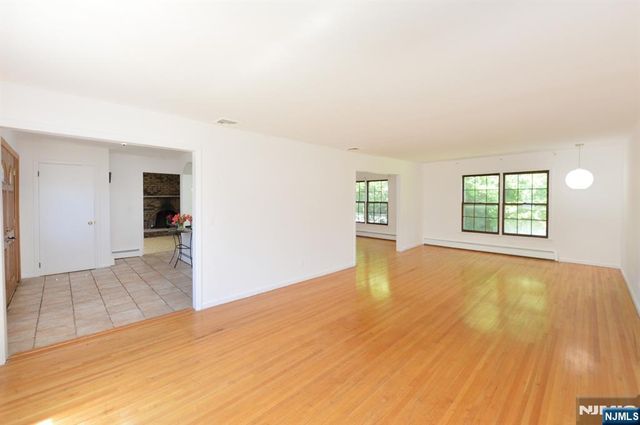 203 Mountain Avenue, Hawthorne, NJ 07506