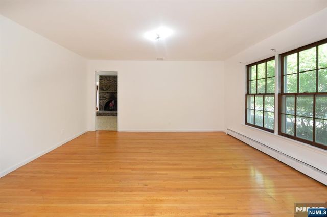 203 Mountain Avenue, Hawthorne, NJ 07506