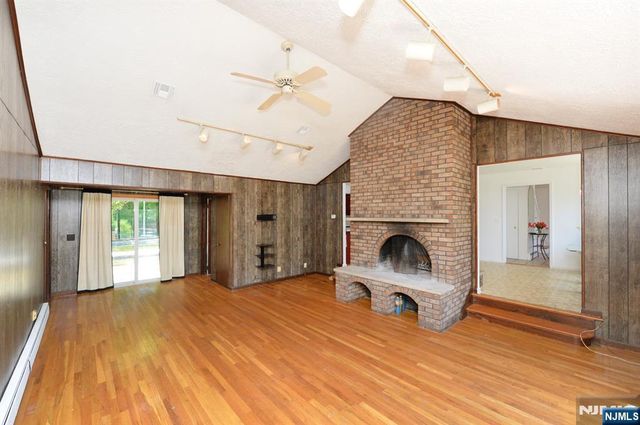 203 Mountain Avenue, Hawthorne, NJ 07506